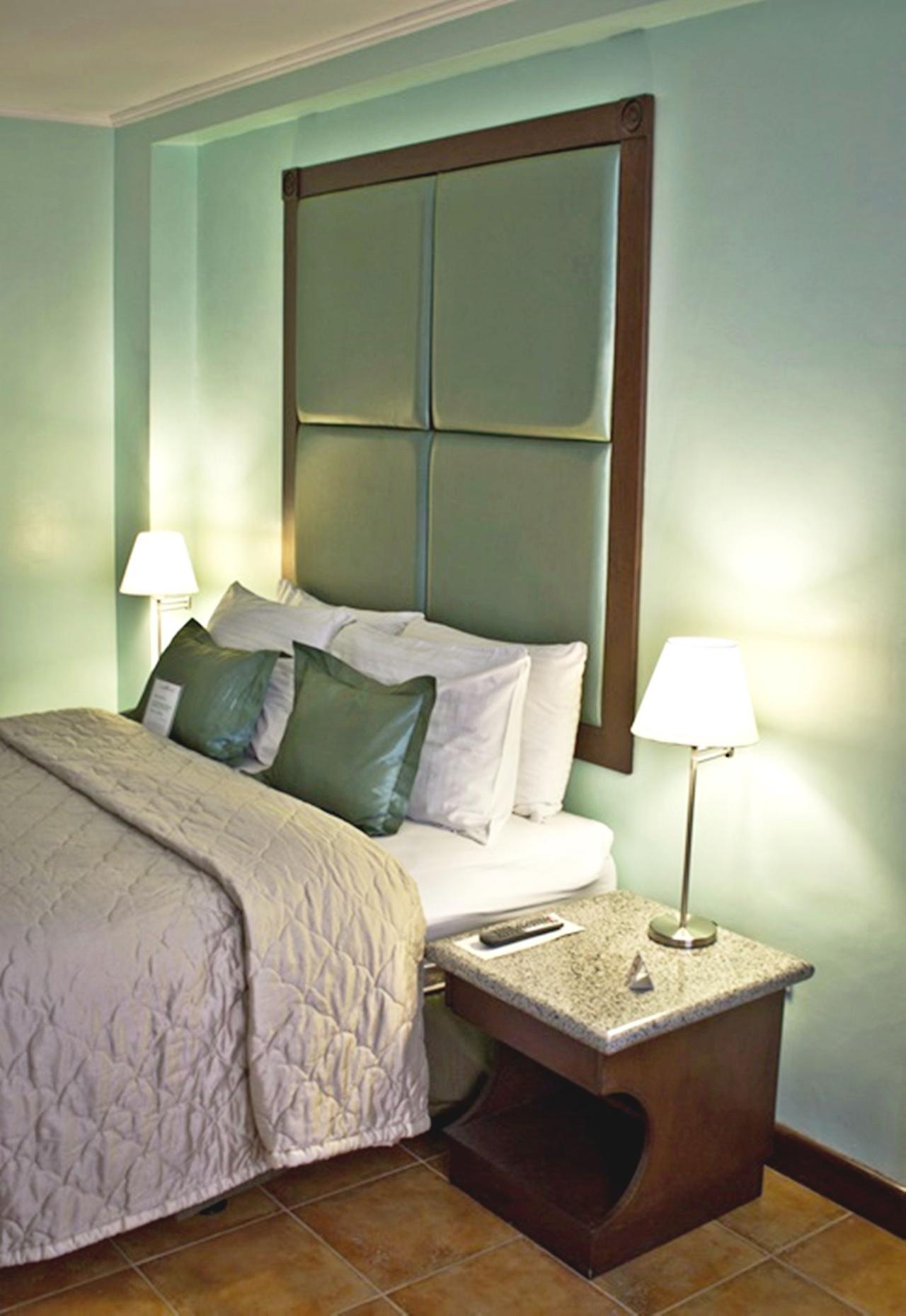 Royal Bellagio Hotel Makati City Екстериор снимка